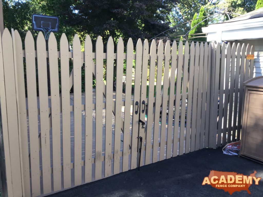 Cedar Painted Spaced Picket